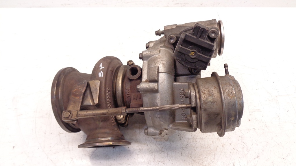 [MTD-392197] Turbocompresor BMW Serie 5 F10 F11 Serie 6 F13 F12 650 4.4 BiTurbo N63B44A N63 7576985