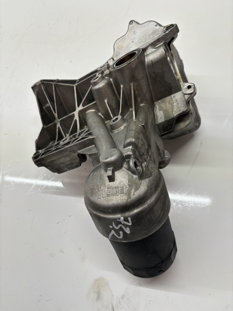 [MTD-445986] Carcasa del filtro de aceite Para Bentley Continental 6.0 V8 BWR 07C117013AK