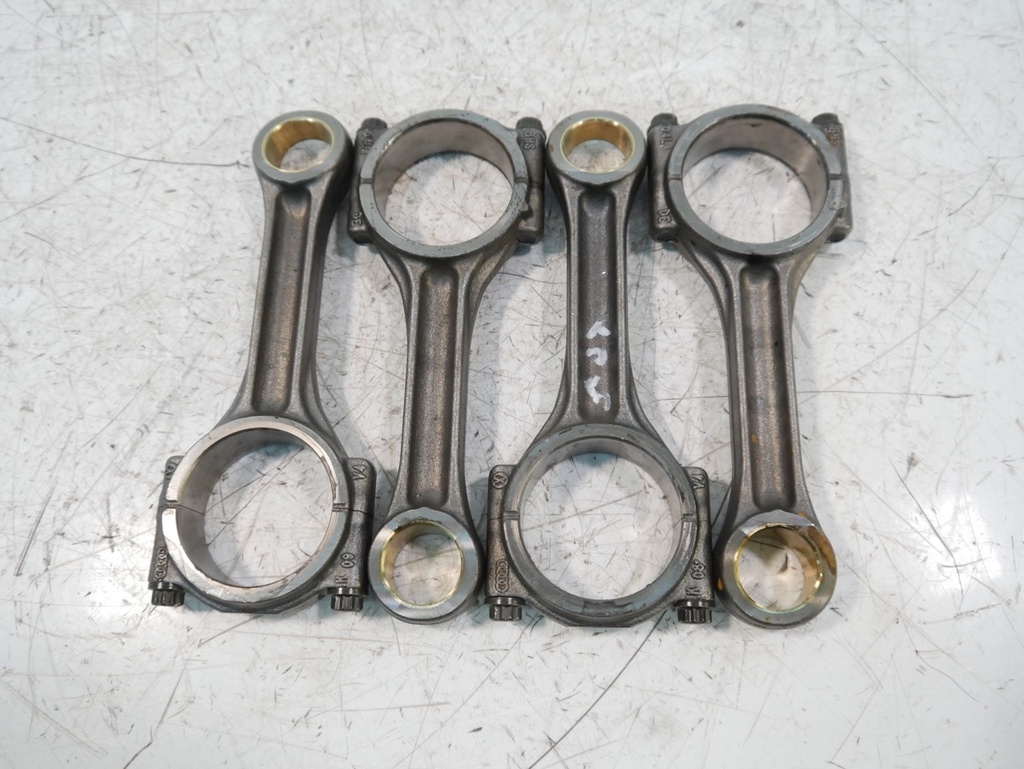 [MTD-494240] 4x Biela Audi VW A3 Golf 2.0 TDI CRLB CRLC CRLD CRL 04LA