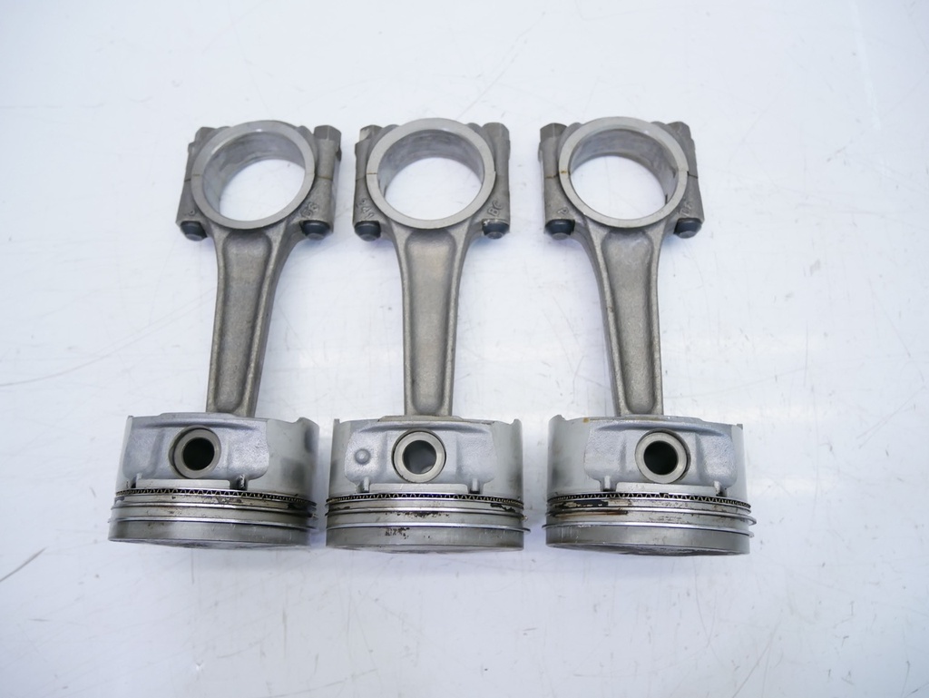 [MTD-412159] 3 pistones y bielas Citroën Peugeot 1.6 gasolina NFU