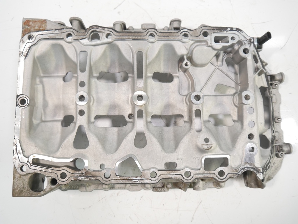 [MTD-478640] Parte superior del cárter de aceite VW Tiguan BW2 2.0 TSI DTEA DTE DKZ CZP 06K103603CT