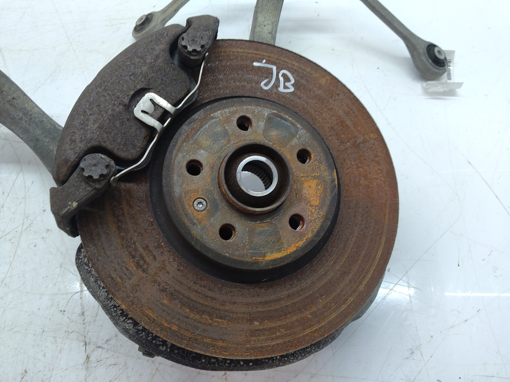 [MTD-526144] Buje de rueda delantero derecho Audi A5 Convertible