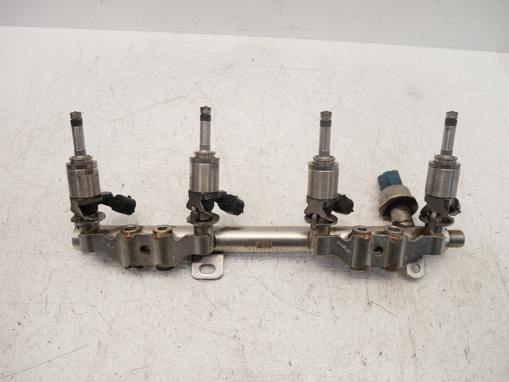 [MTD-484665] Barra de inyectores Nissan Juke F15 1.2 DIG-T gasolina HRA2DDT HRA2 175226637R