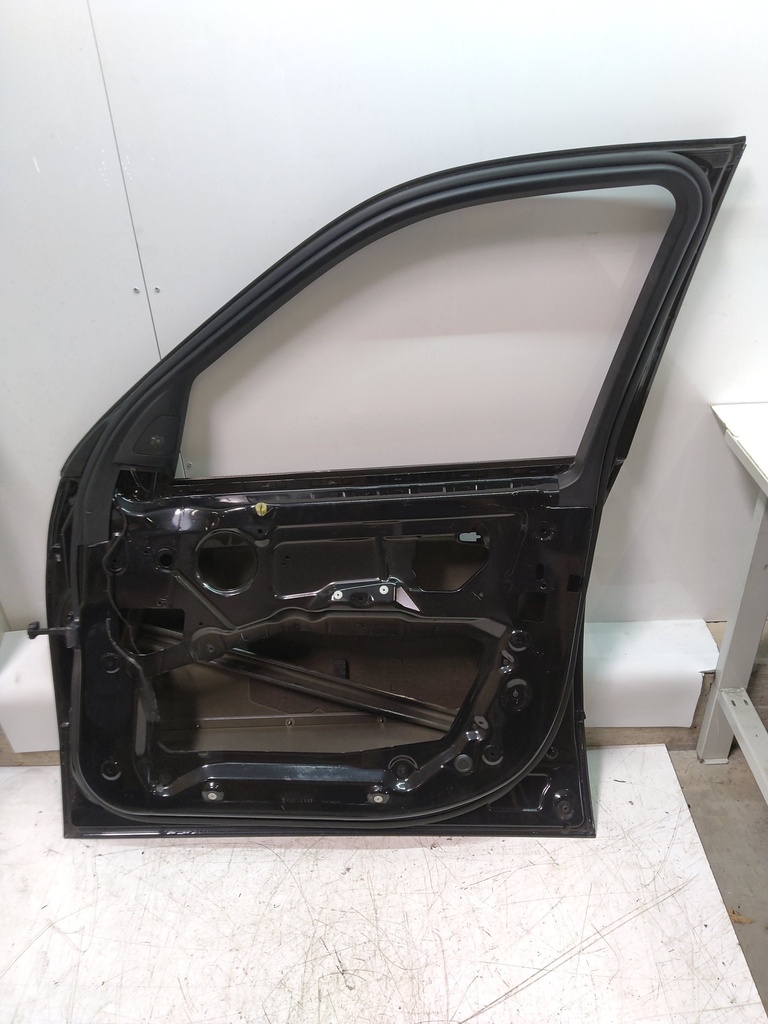 [MTD-526159] Puerta delantera derecha BMW X5 E70 475 BLACK