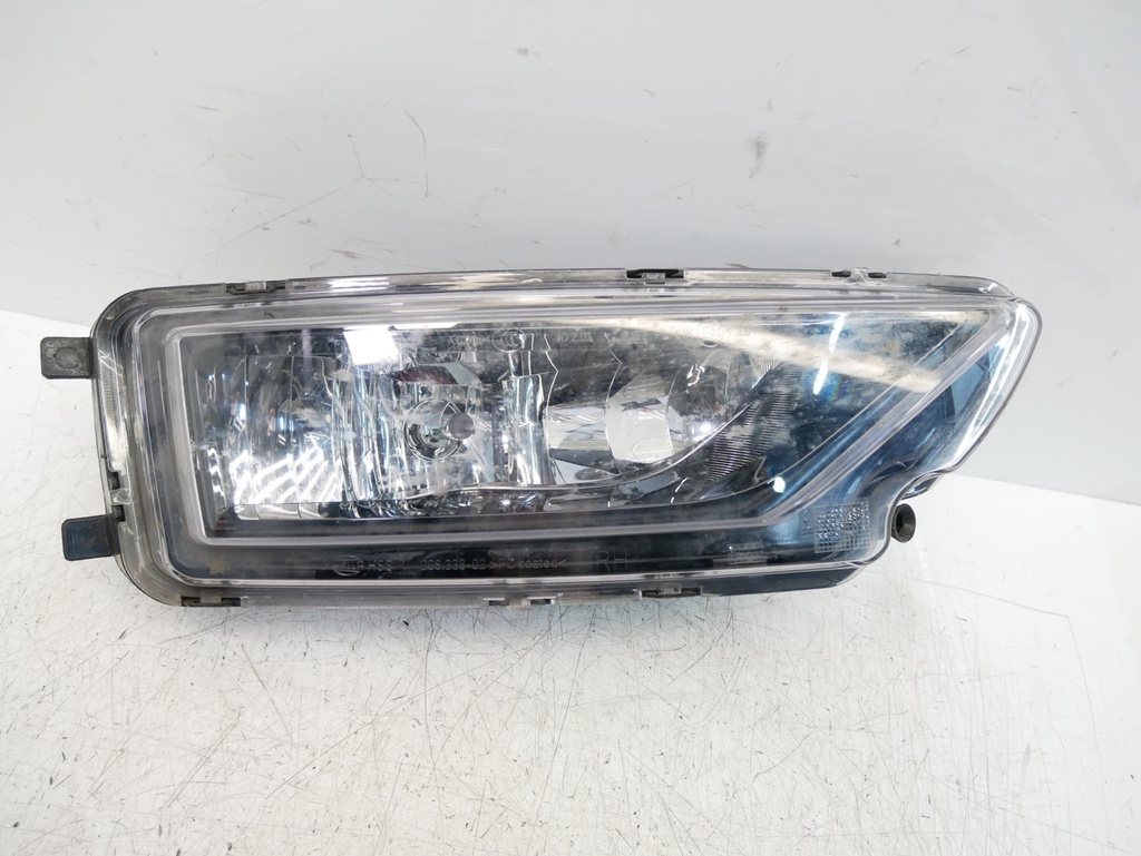 [MTD-491928] Luz antiniebla derecha VW Amarok 2H6941700B