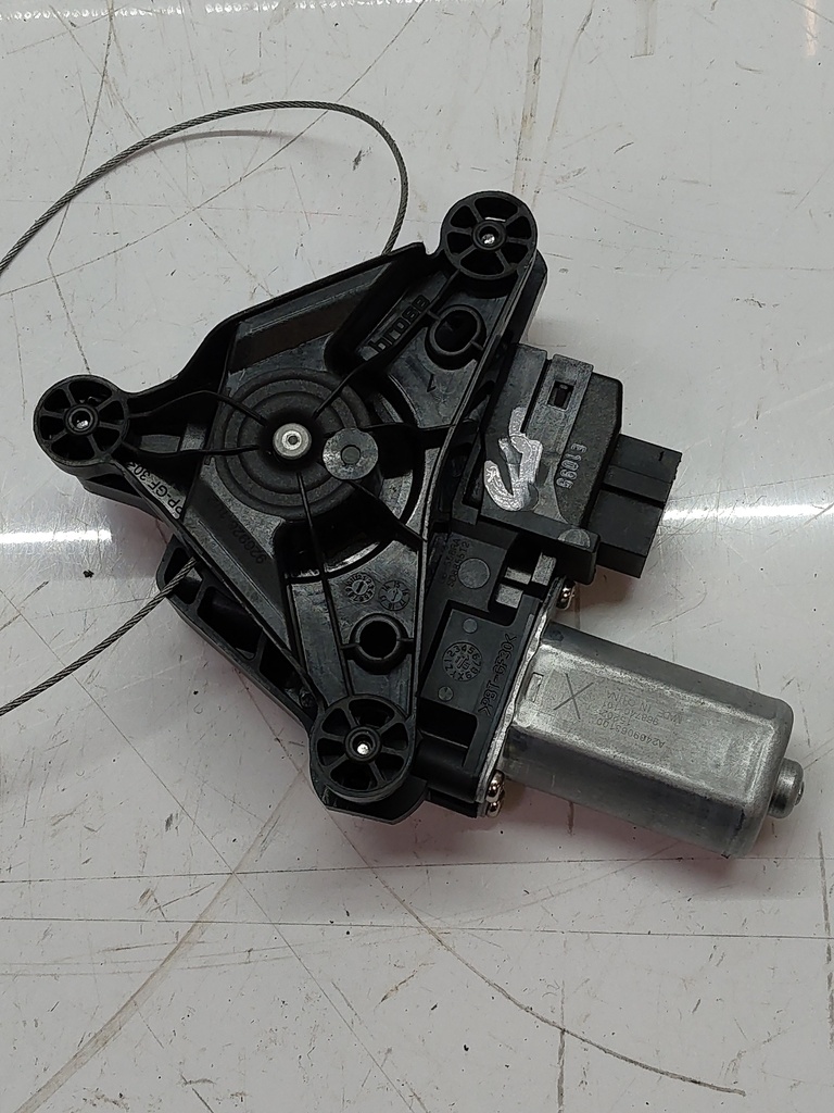 [MTD-505631] Regulador de ventana Infiniti Q30 2.0 T AWD Gasolina M270.920 270.920
