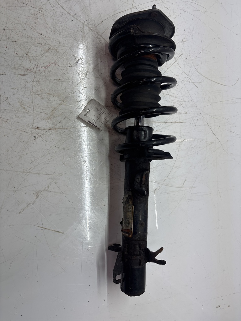 [MTD-506333] Puntal de suspensión Mercedes CLA X117 220 CDI OM651.930 A1173231600