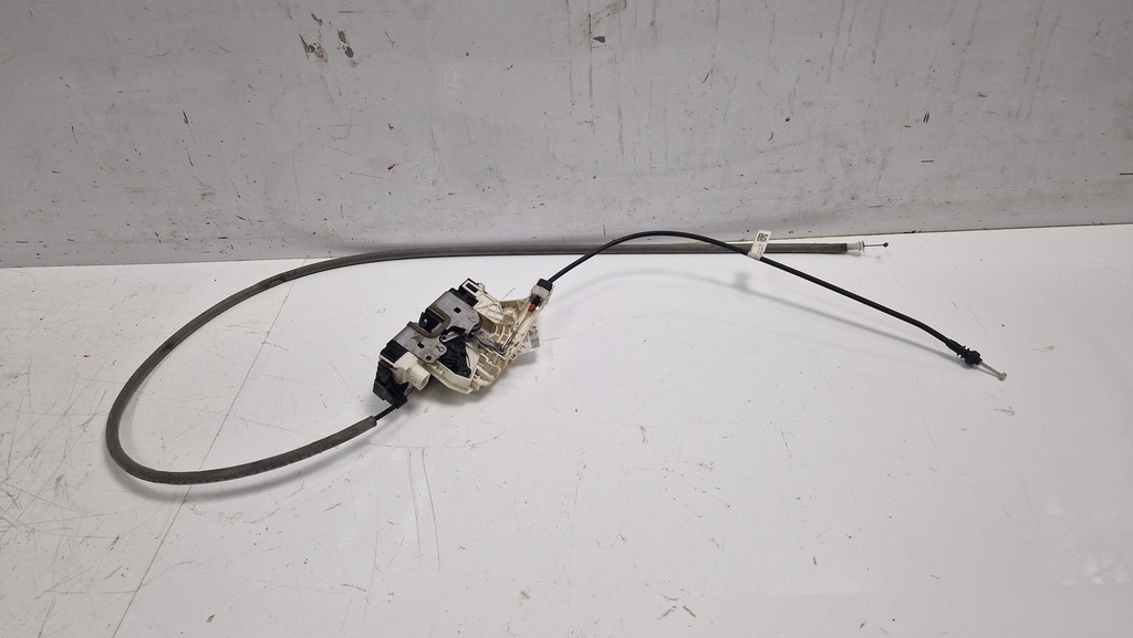 [MTD-510117] Cerradura puerta trasera derecha Mercedes Sprinter B907 OM651 651.958
