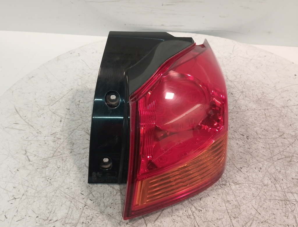 [MTD-510272] Luz trasera Mitsubishi ASX GA 2.2 DI-D 4N14 59117 km