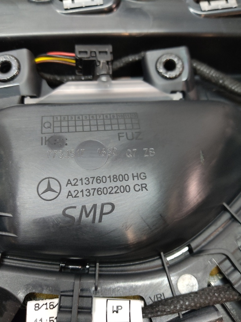 [MTD-511779] Revestimiento de puerta Mercedes Clase E W213 2.0 CDI OM654.920 OM654 A2137601800
