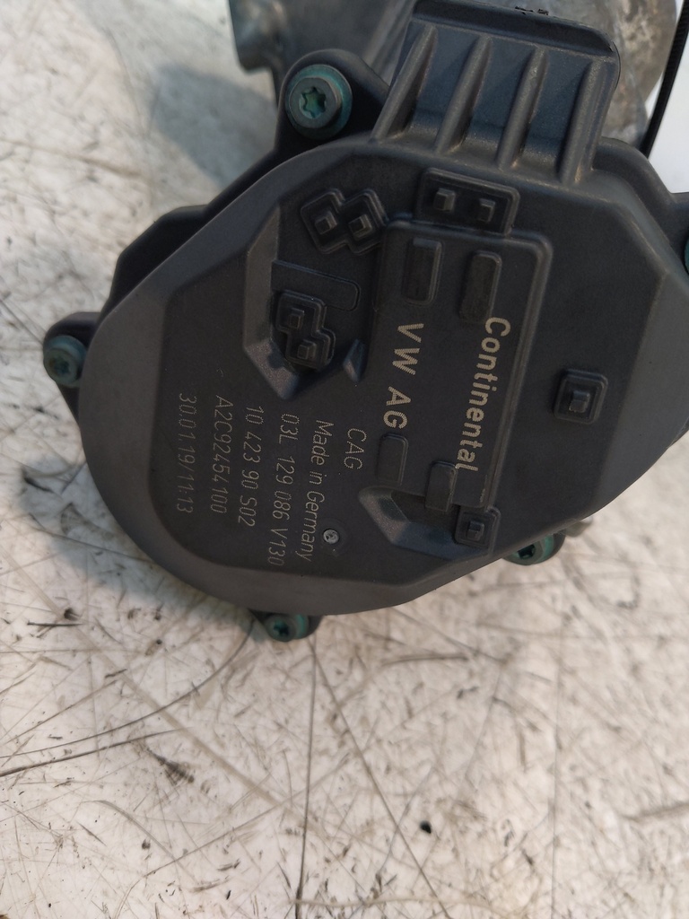 [MTD-512306] Colector de admisión Audi VW A3 Golf CBAB CBA 03L129086