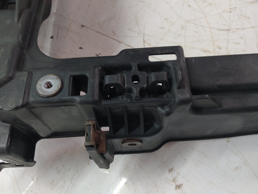 [MTD-517341] Soporte de rejilla del radiador VW Golf VII 5G1 1.6 TDI Diesel CLHA CLH