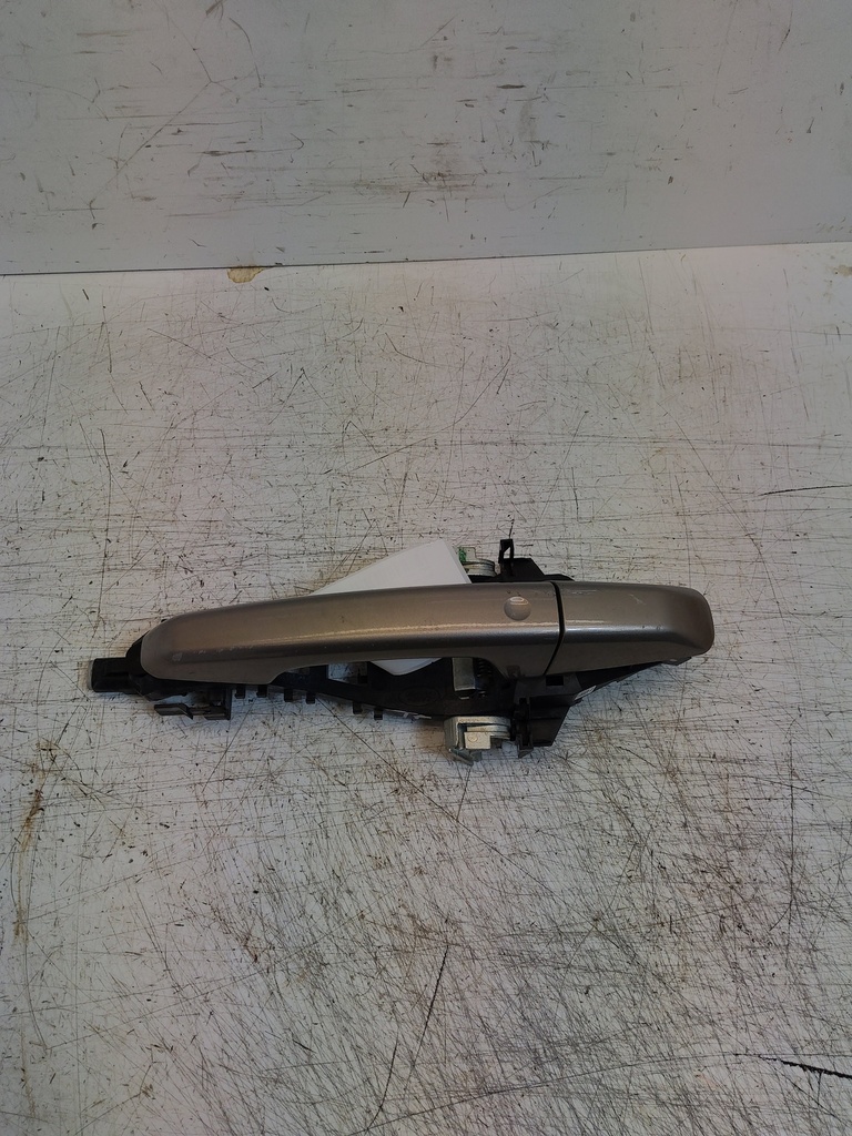 [MTD-519920] Tirador de puerta LAND ROVER DISCOVERY V 3.0 DT306 AJ20D6 BJ32-224N02