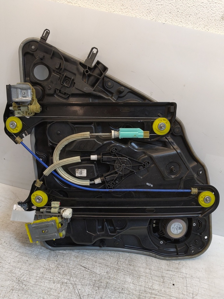 [MTD-523953] Elevalunas de puerta trasera izquierdo Mercedes-Benz CLA AMG 45S 2020