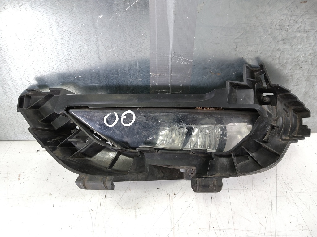 [MTD-531365] Faro antiniebla delantero izquierdo VOLVO V90 II 2017 D4204T23 2.0 D5 31395865L