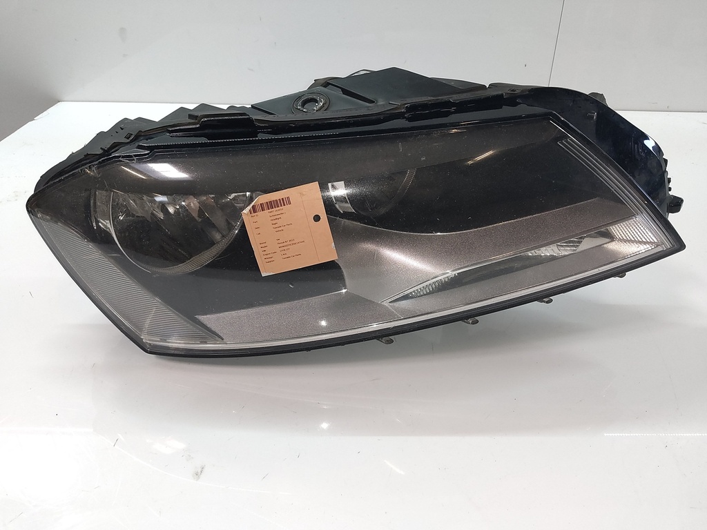 [MTD-531366] Faro derecho VW Passat B7 Variant 2013 CFFB CFF 2.0 TDI