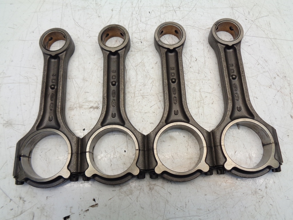 [MTD-390914] 4x Biela Kia Pro Ceed 1.6 CRDi D4FB 23510-2A600