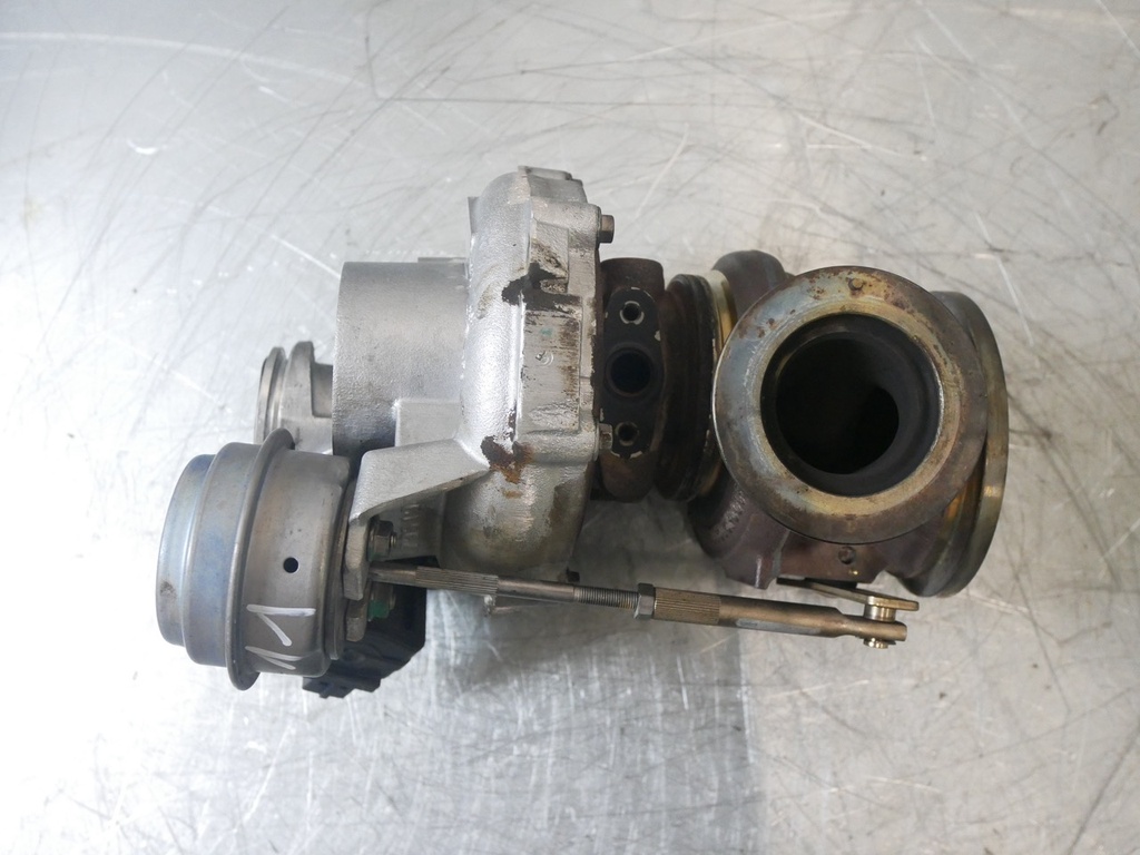 [MTD-426635] Turbocompresor BMW Serie 7 F01 F02 F03 4.4 V8 750i N63B44A 7576985