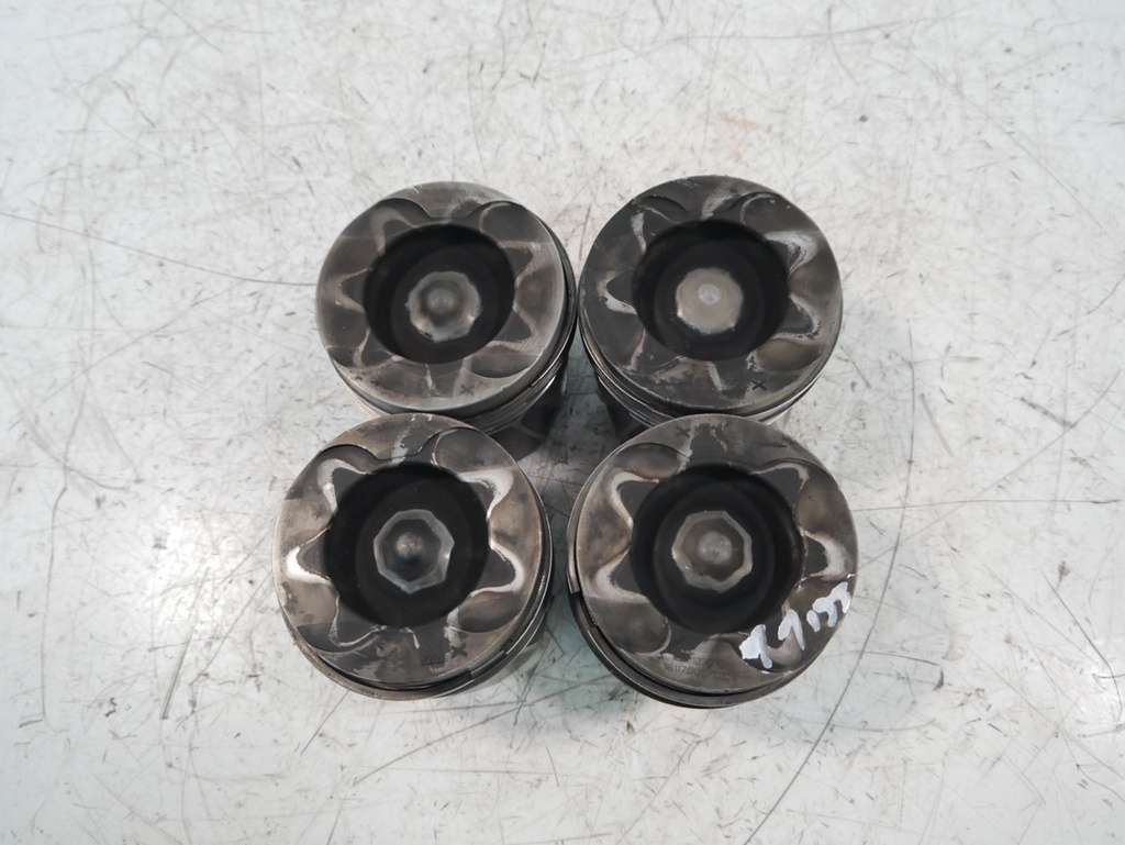 [MTD-494739] 4x Pistones Mercedes Sprinter MK3 2.2 CDI OM651.958 83L118