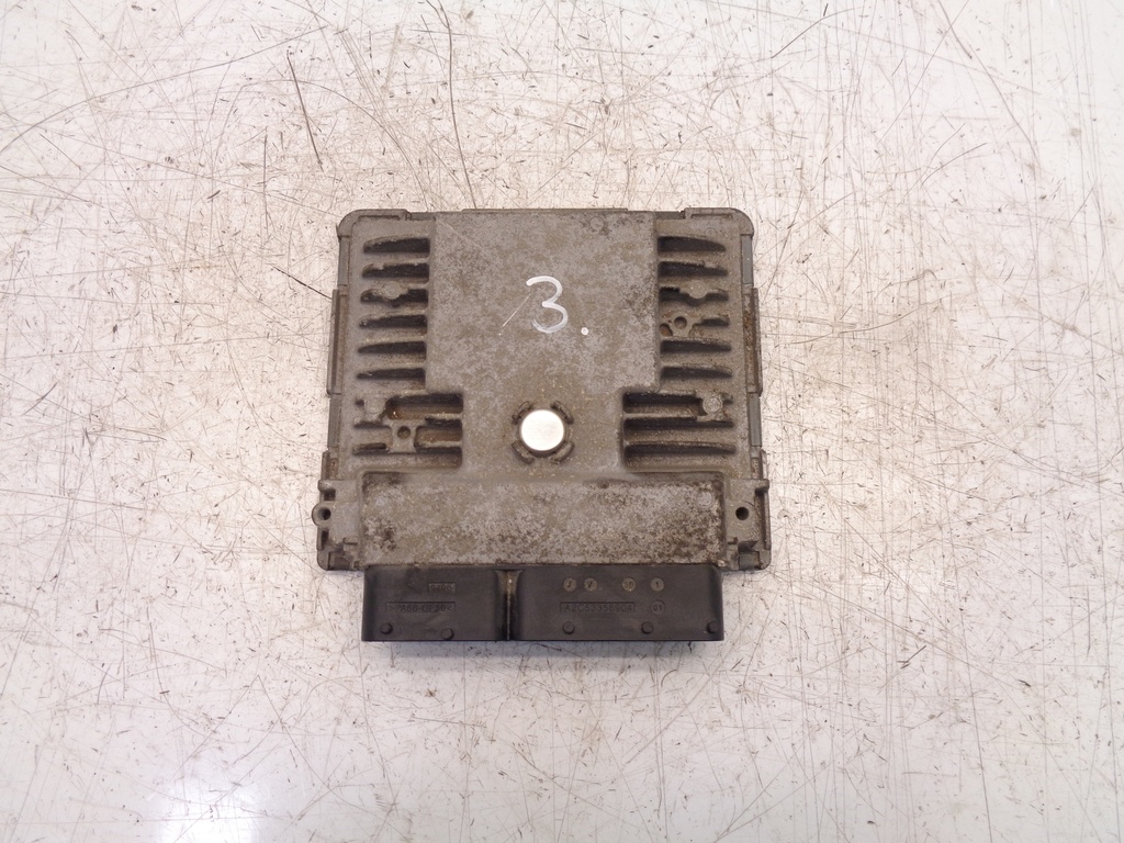 [MTD-382859] Unidad de control Seat Leon 1P 1.2 TSI CBZB/CBZ 03F906070EB