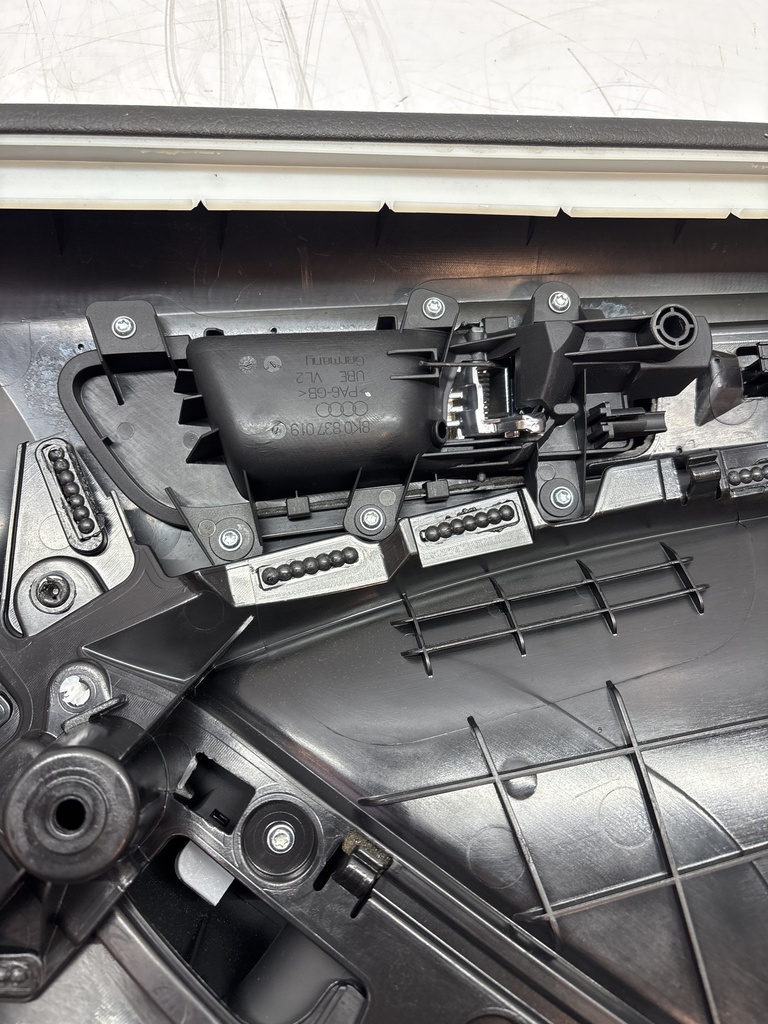 [MTD-498586] Panel de puerta Audi A5 2.0 TDI Diesel CNH CNHA 8T8867105LL