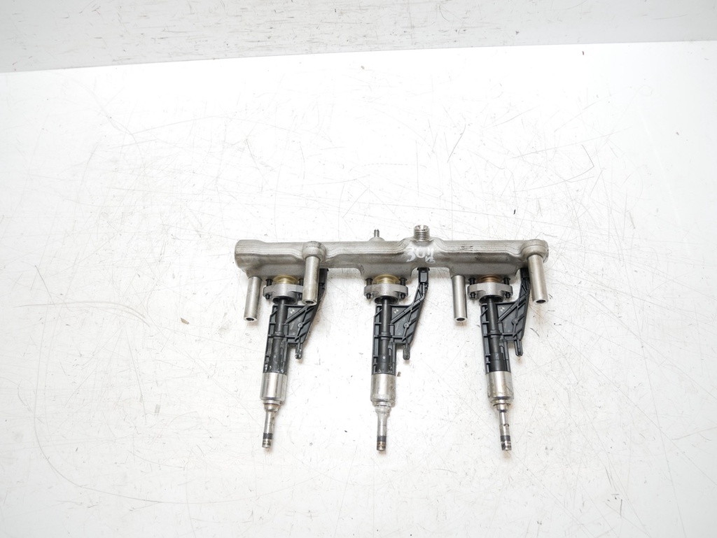[MTD-464223] Colector de inyección BMW Serie 2 F23 F22 1.5 218i 220i B38B15A 8694197