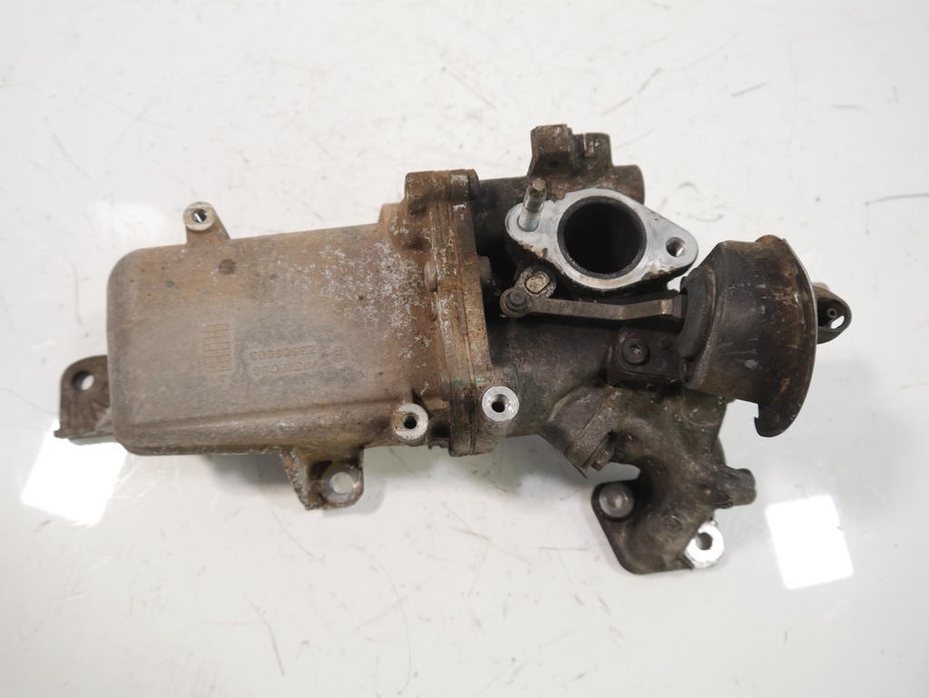 [MTD-474256] Enfriador de gases de escape Nissan Navara 2.3 dCi YS23 M9T270 YS23DDT 147351881R