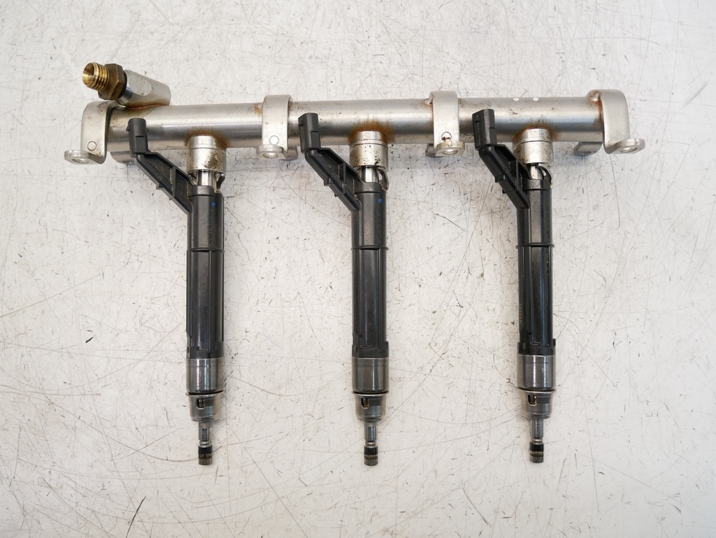 [MTD-490259] Colector de inyección Audi A4 B9 3.0 TFSi quattro