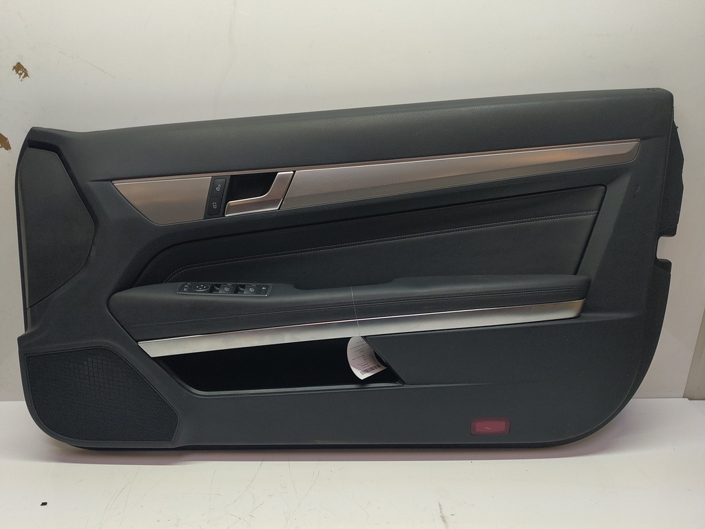 [MTD-504718] Panel de puerta delantera derecha Mercedes Clase E W213 OM654.920 A2077200251