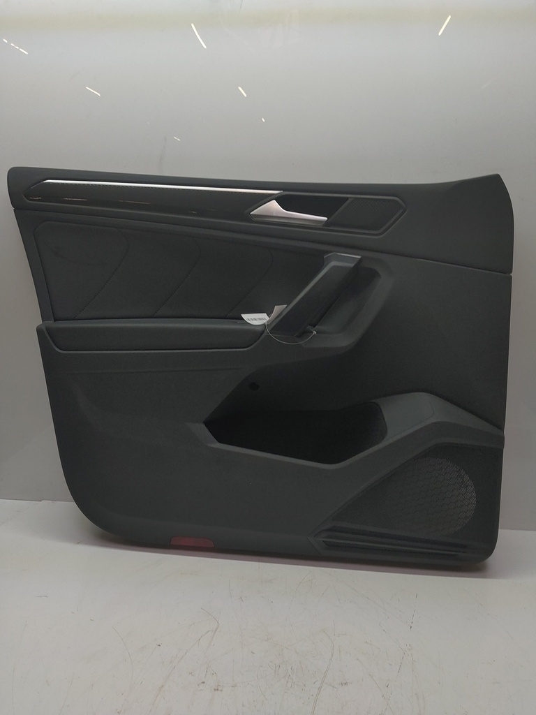 [MTD-503066] Panel de puerta VW Tiguan AX1 2.0 TDI Diesel DTS DTSB 5NC867011N