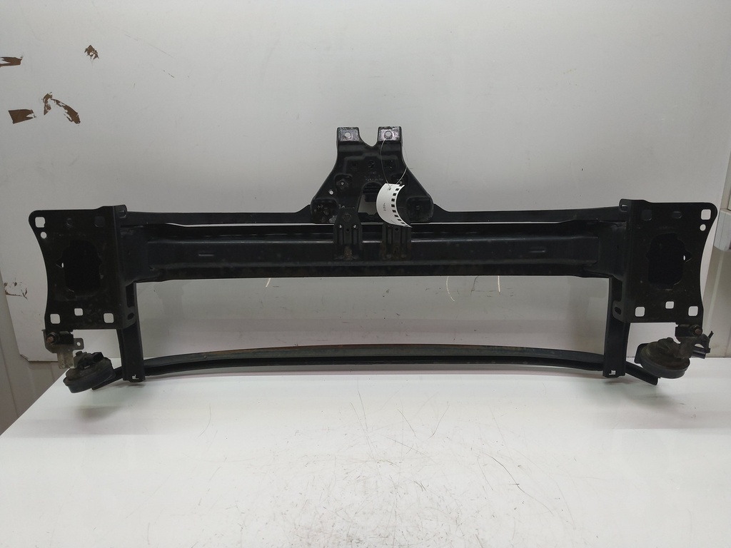 [MTD-519575] Soporte de rejilla del radiador VW Passat B8 3G2 2.0 TDI CRLB CRL 3G0807611