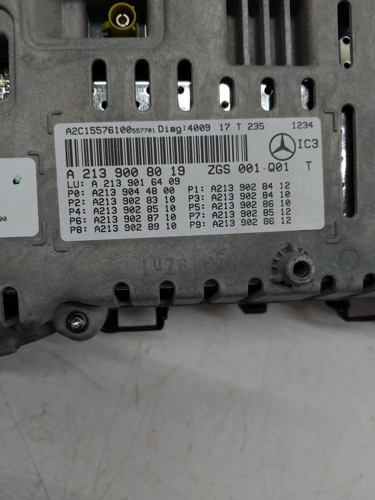 [MTD-521923] Cuadro de instrumentos con velocímetro Mercedes Clase E W213 2017 OM654.920 A2139008019