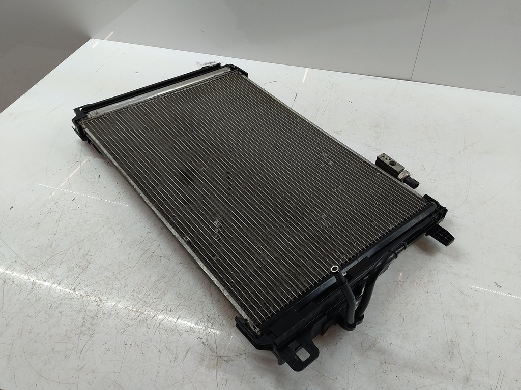 [MTD-525977] Condensador de aire acondicionado Mercedes Clase E E 250 CDI