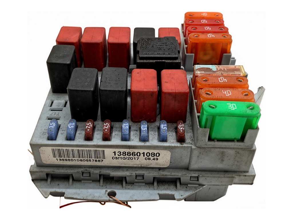 [STARK-926778] Caja de fusibles PEUGEOT BOXER Autobus 2005-2022