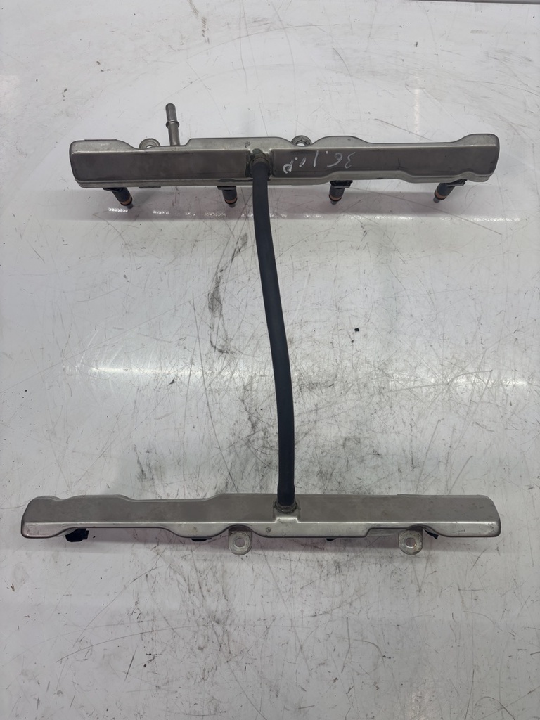 [MTD-466900] Colector de inyección de combustible Dodge Ram 1500 5.7 V8 HEMI EZB 53013888AC