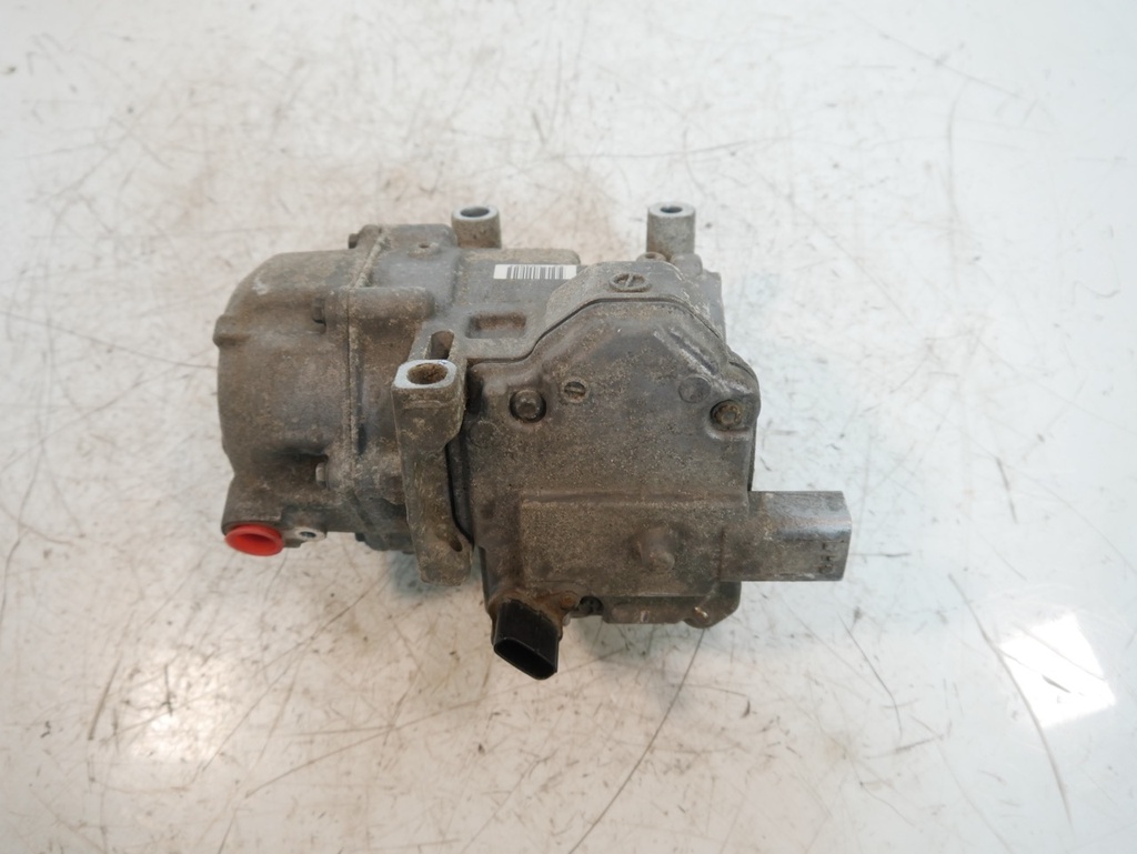 [MTD-493501] Compresor de aire acondicionado Toyota Auris E15 1.8 Hybrid 2ZR-FXE 042200-0420