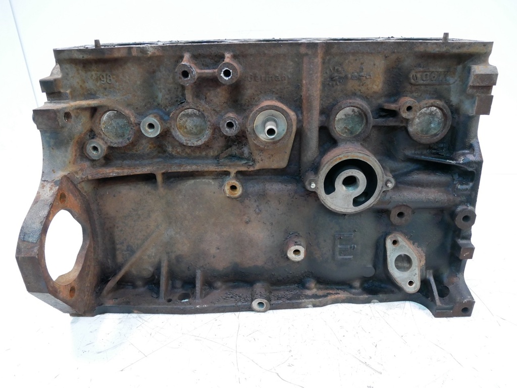 [MTD-493902] Bloque motor defectuoso VW Transporter T4 2.5 TDi ACV 046103021