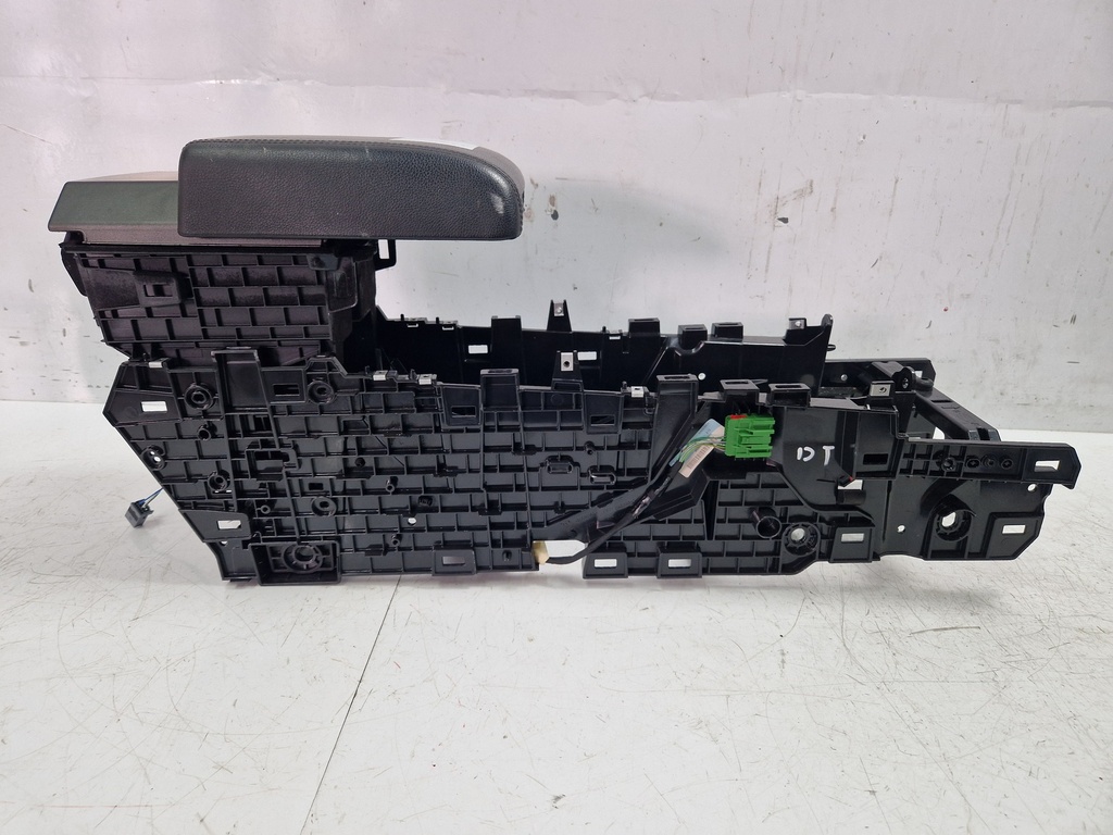 [MTD-499952] Consola central Land Rover Discovery Sport L550 2.0 D 4x4 204DTD FK72-045J40-C