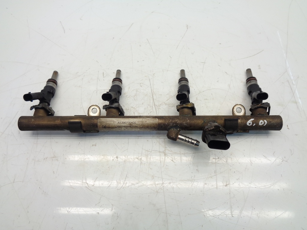 [MTD-377693] Rampa de inyectores para Mercedes A 45 S AMG M139.980 139.980 A1390700400