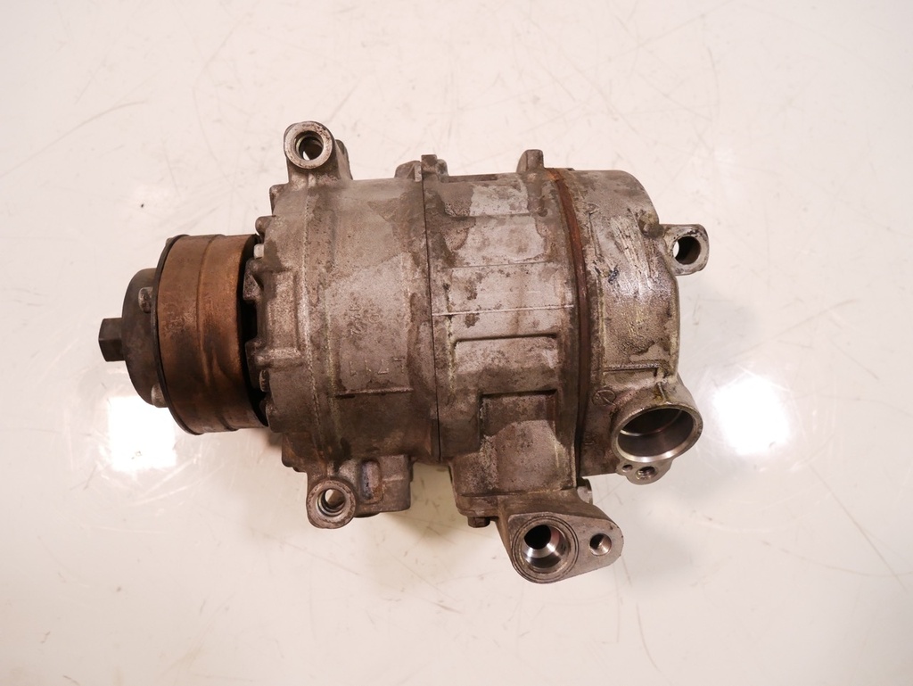 [MTD-411567] Compresor de aire acondicionado Audi Q7 4L / VW Touareg 4.2 FSI V8 BAR 4E0260805Q