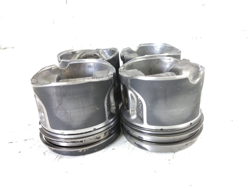 [MTD-525846] Juego de 4 pistones para Land Rover Sport L550