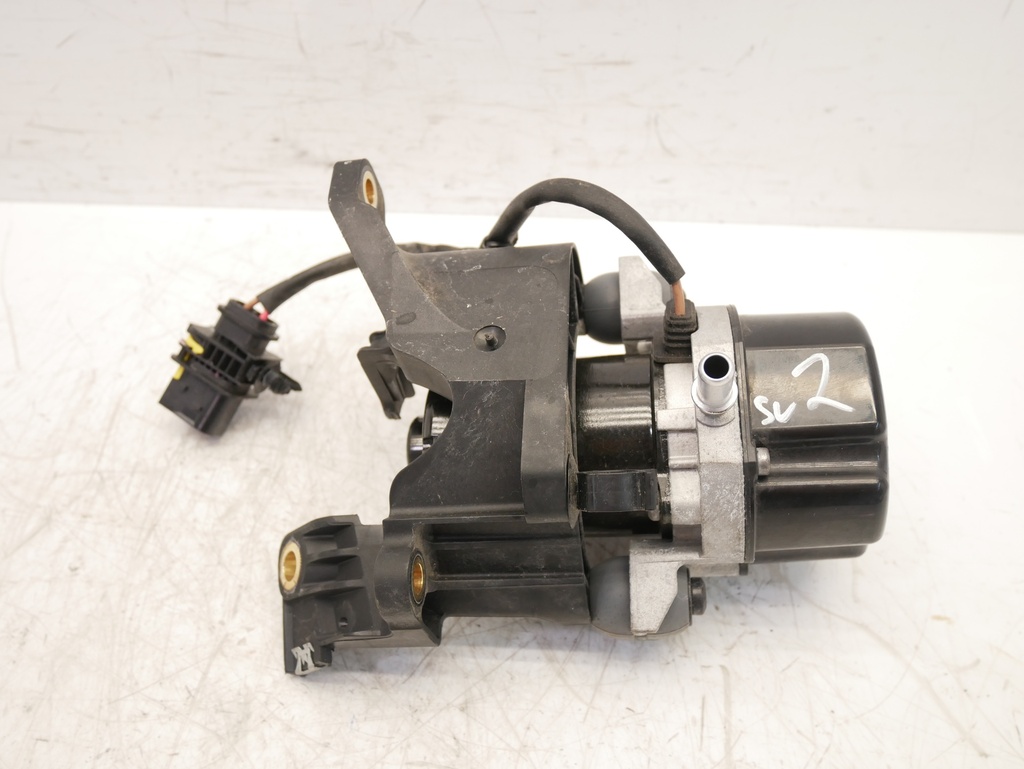 [MTD-394689] Bomba de vacío Mercedes-Benz EQB X243 350 2022 A0004303500