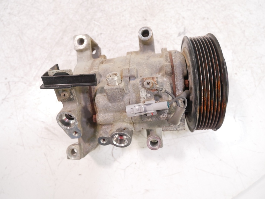 [MTD-425814] Compresor de aire acondicionado para Toyota Hilux MK8 2.4 D 4WD 2GD-FTV 447280-5460