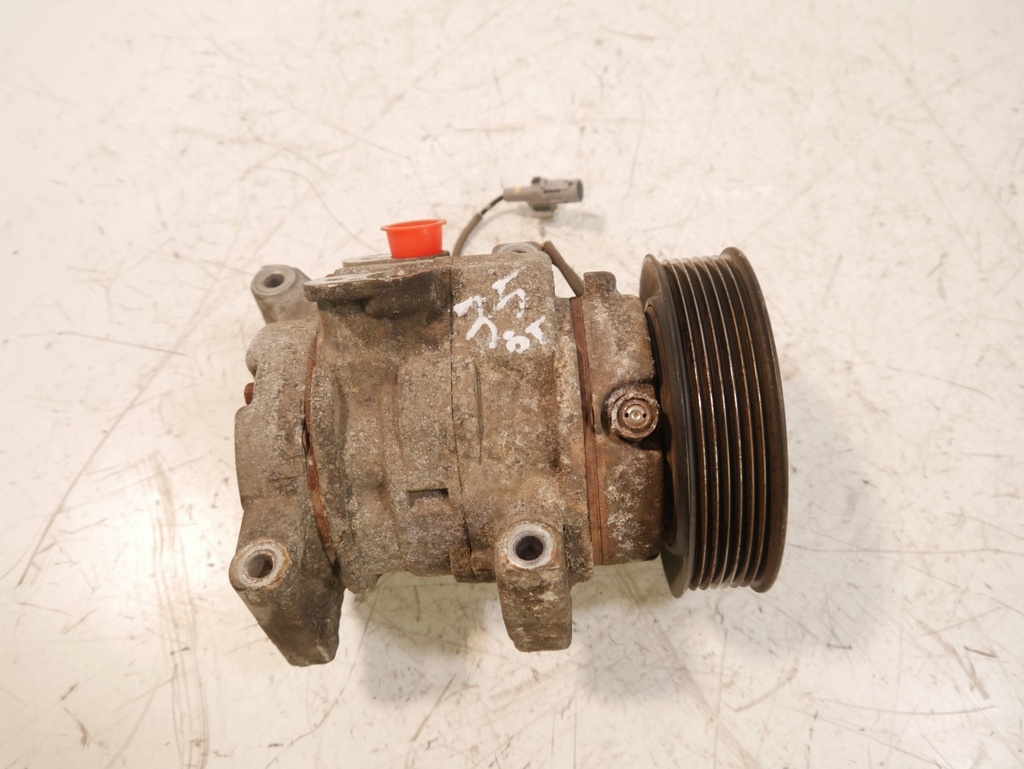 [MTD-467687] Compresor de aire acondicionado Toyota Hilux MK7 2.5 D-4D 2KD-FTV 2KD 447260-8020
