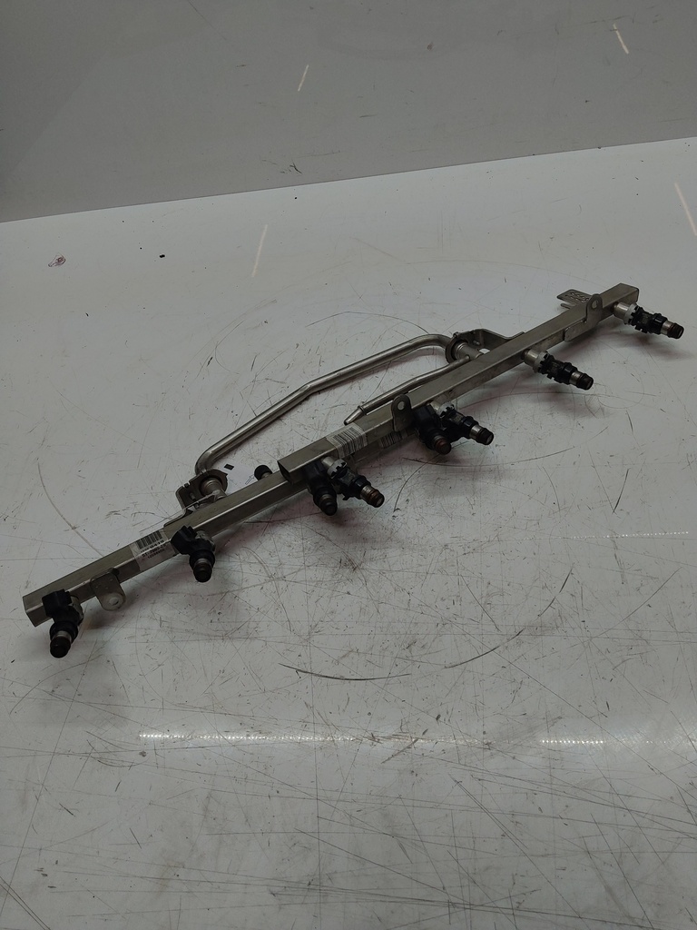 [MTD-512431] Riel inyector GMC Silverado 1500 5.3 V8 AWD LH6 12580419