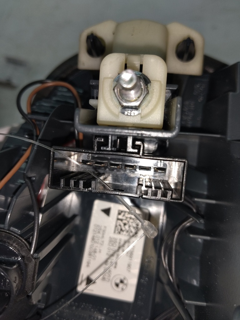 [MTD-512073] Luz trasera BMW Serie 3 F30 2.0 330e Hybrid B48B20A
