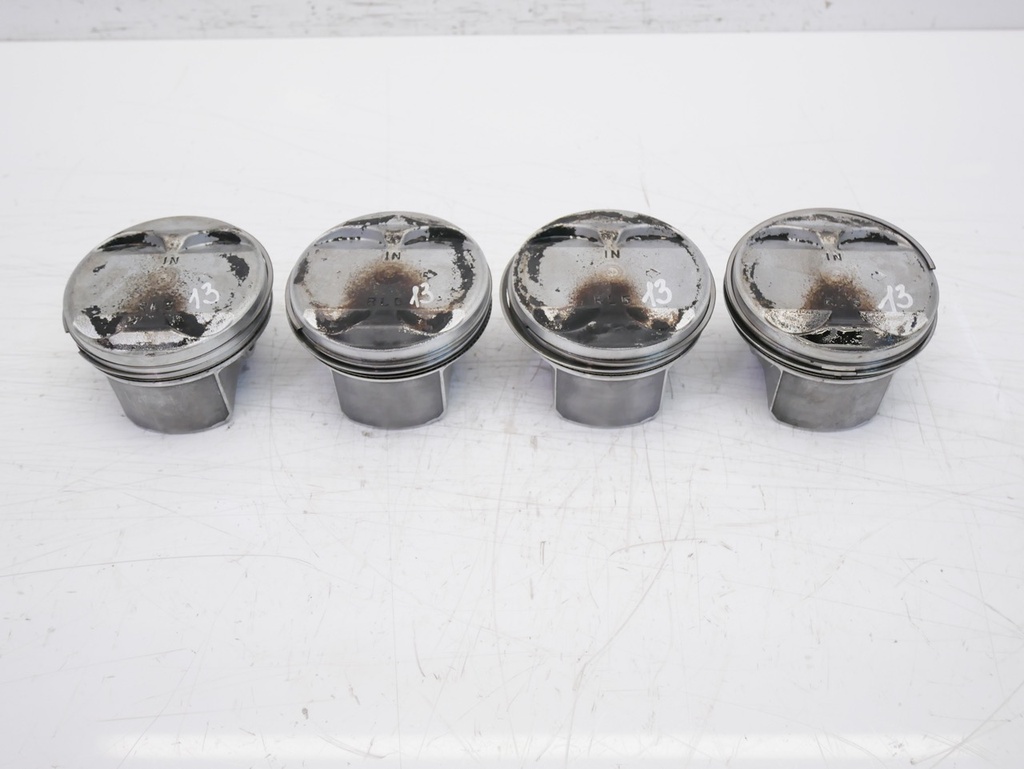 Juego de 4 pistones Honda Accord Mk8 2.4 i K24Z3 RL5