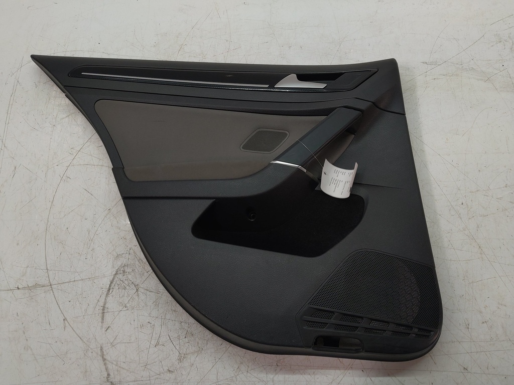 [MTD-514024] Panel de puerta VW Golf VII 5G1 2.0 TDI CRBC CRB 5G4868073C