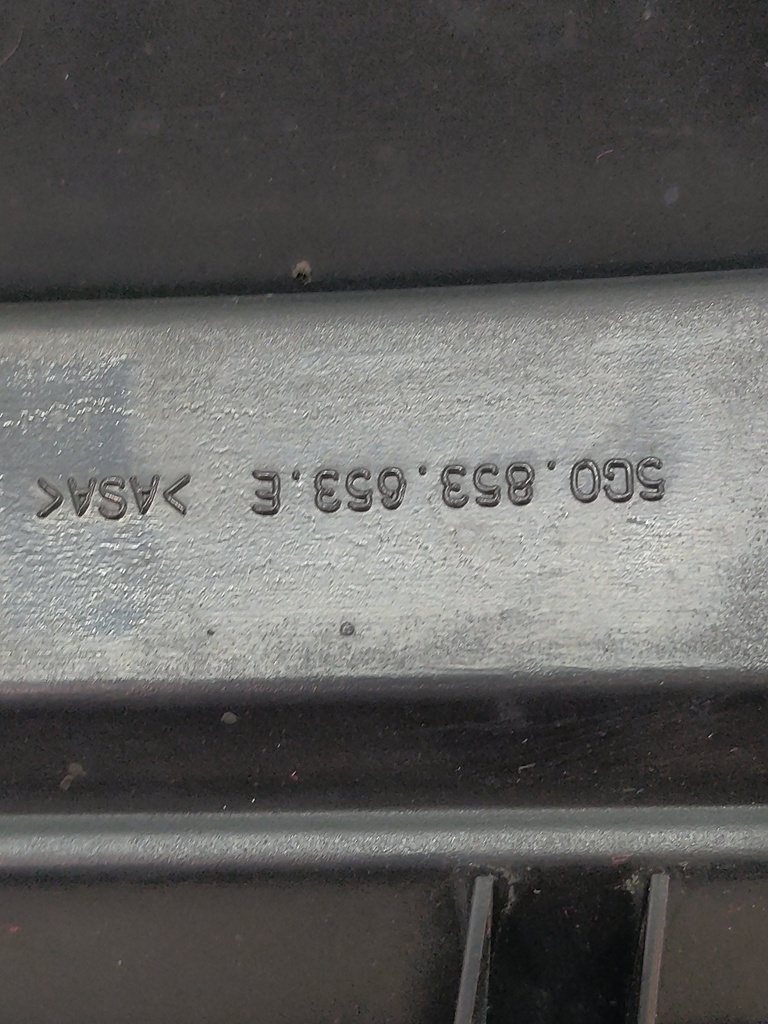 [MTD-514046] Rejilla del radiador VW Golf VII 5G1 2.0 TDI CRBC CRB 5G0853653E