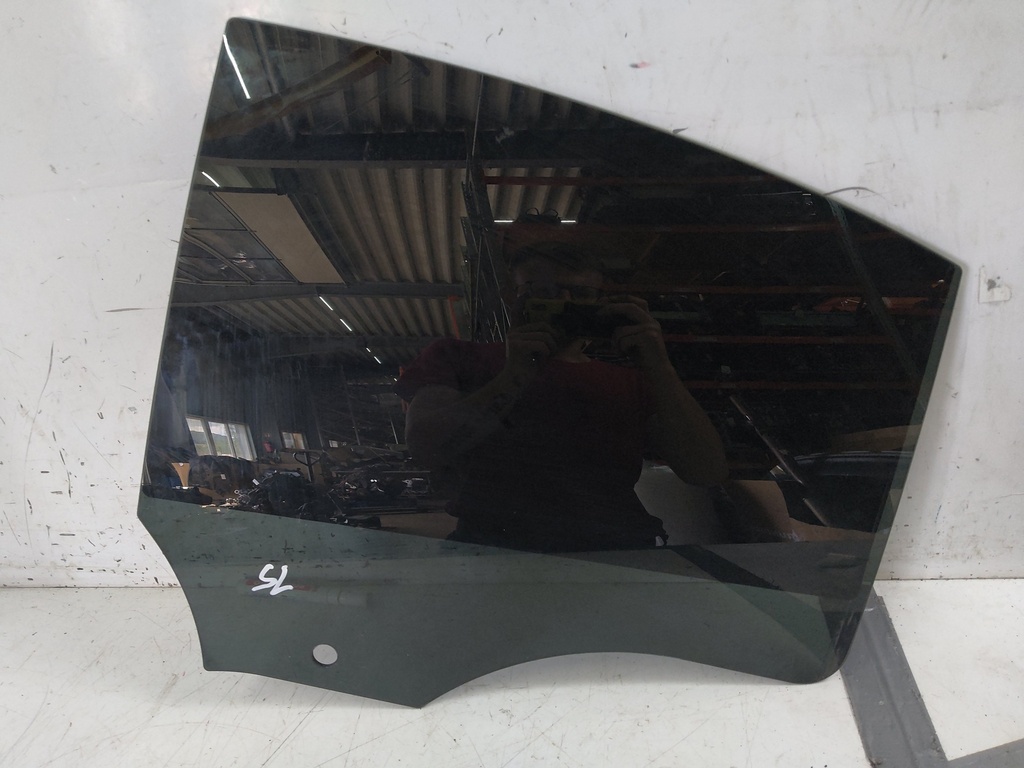 [MTD-523947] Cristal de puerta trasero izquierdo Mercedes-Benz CLA AMG 45S 2020